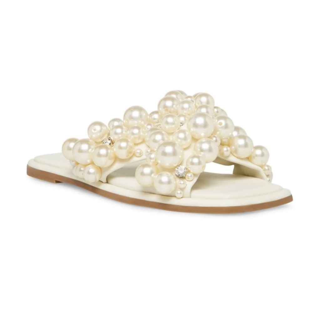 Pearl sandals